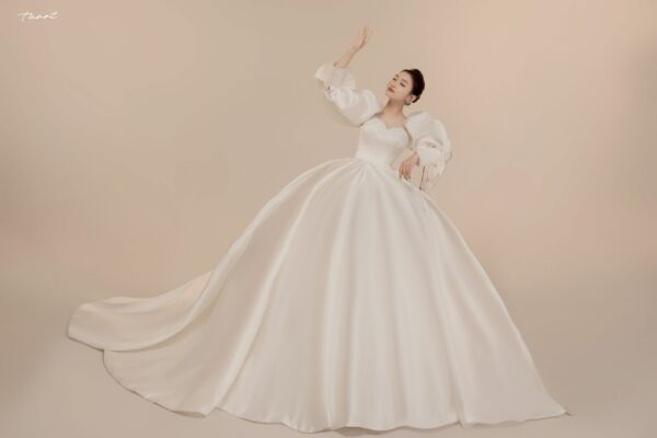 Tư vấn địa chỉ thuê váy cưới đẹp, soiree cưới đẹp Đà Nẵng – Bella Couture
